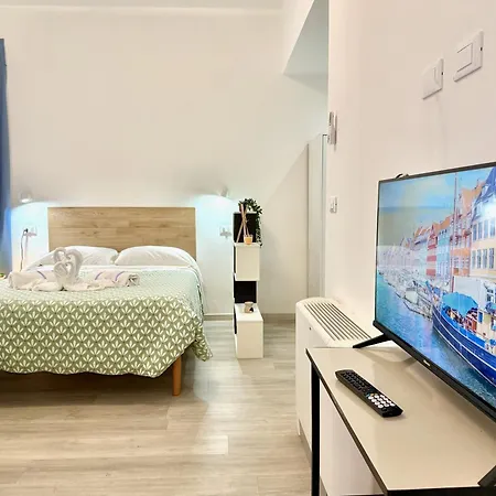 Apartment Dimora Sottoripa 11 Di Fronte Acquario - Genovabb It Genoa